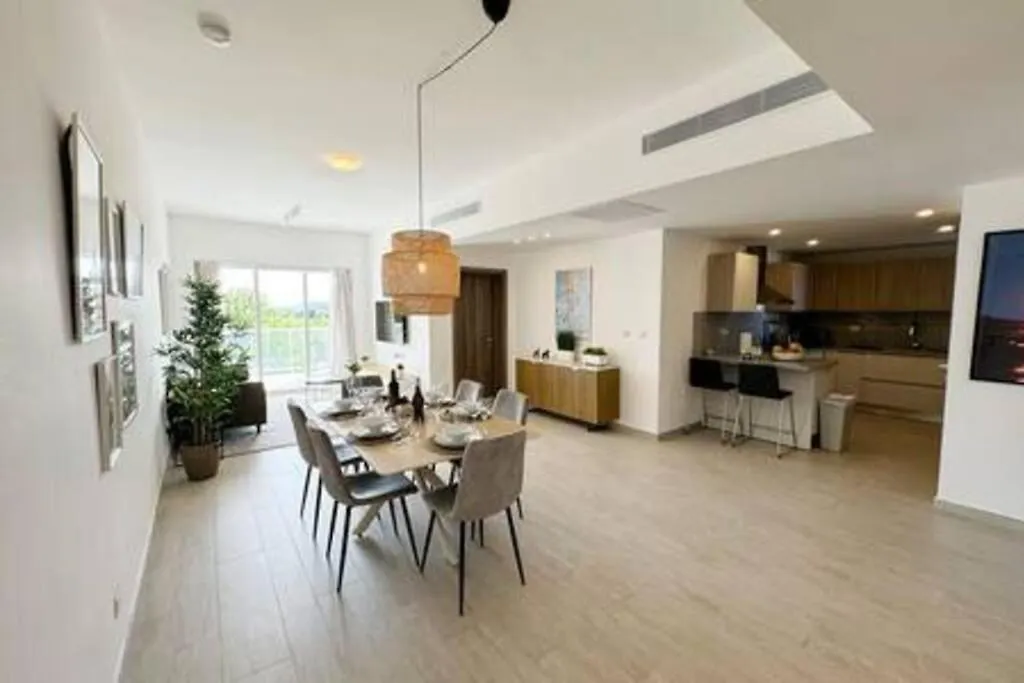 Brand New Beach And Golf Condo In Punta Canaの連絡先